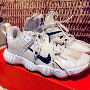 Women's Nike React Hyperset Volleyball Shoes
